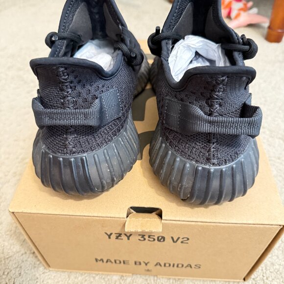 Authentic Adidas YEEZY Boost 350 V2 Onyx HQ4540 Unisex Low Trainers Sz.7.5W/6.5M - Picture 3 of 12